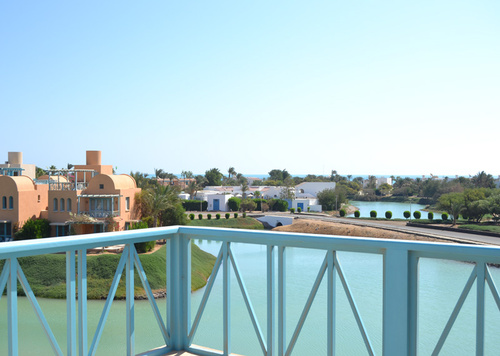 East Golf Sea View Apartment with roof
