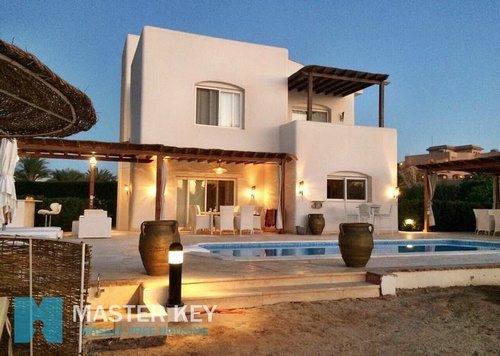 Luxurious Fascinating White Villa in El-Gouna