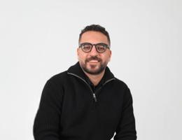 العميل Omar Abd El Aziz