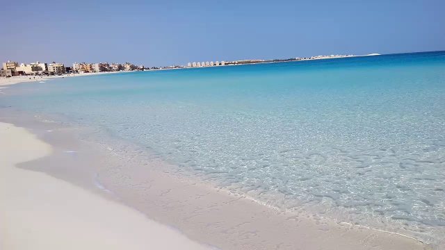 شاطئ الابيض بمرسى مطروح