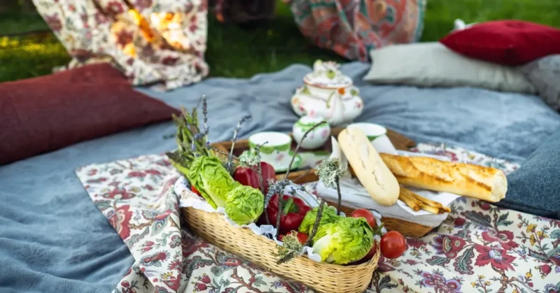 صورة-توضح-أنشطة-الخروج-في-شم-النسيم