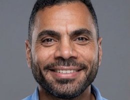 العميل Hisham Amin