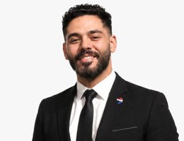 العميل Mohamed  Medhat