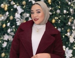 العميل Halla Fathy