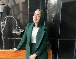 العميل Farah Nouser