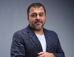 العميل Karim Metry