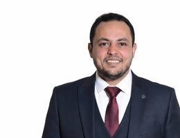 العميل ahmed zake