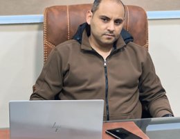 العميل Dr Nader Rakha