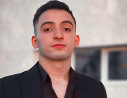 العميل yousef elrefai