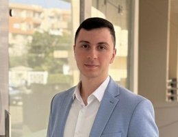 العميل Fares Homes Bay