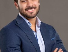 العميل Abdallah Eldebegy