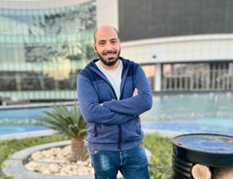 العميل محمود  المصري 