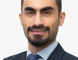 العميل Peter Tharwat
