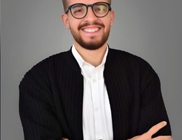 العميل Omar Zein