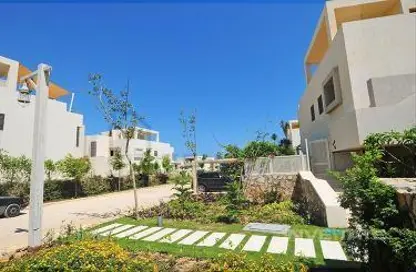 Duplex - 5 Bedrooms - 5 Bathrooms for sale in Hacienda White - Sidi Abdel Rahman - North Coast