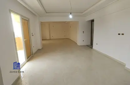 Duplex - 4 Bedrooms - 3 Bathrooms for rent in 16th District - Sheikh Zayed City - Giza