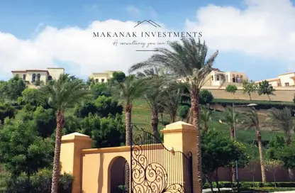 Apartment - 2 Bedrooms - 2 Bathrooms for sale in The Fourteen Golf Residences - Uptown Cairo - Mokattam - Cairo