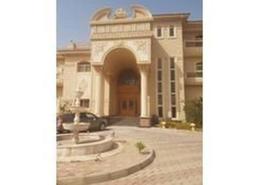 مجمع سكني - 7 غرف نوم - 7 حمامات for للبيع in جمعية احمد عرابى - مدينة العبور - القليوبية