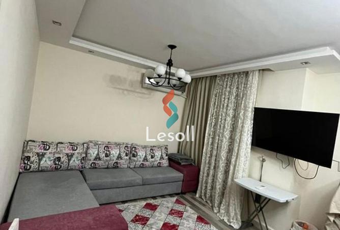 8331890 - Property Image 3