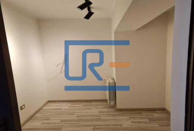 8064845 - Property Image 2