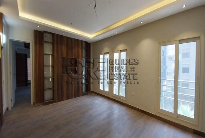 8083755 - Property Image 2