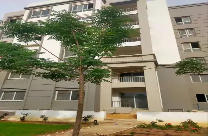 Apartment - 2 Bedrooms - 2 Bathrooms for sale in Hyde Park - 5th Settlement Compounds - The 5th Settlement - New Cairo City - Cairo