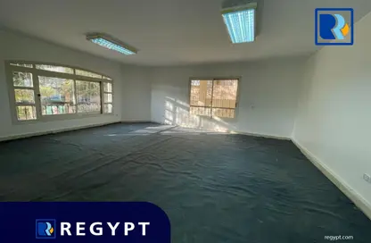 Office Space - Studio - 2 Bathrooms for rent in Al Laselky St. - El Laselky - New Maadi - Hay El Maadi - Cairo