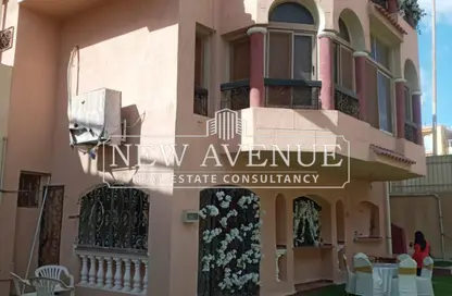Villa - 5 Bedrooms - 5 Bathrooms for sale in Shorouk City - Cairo