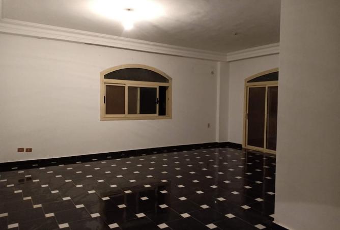 8251148 - Property Main Image