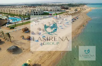 Chalet - 2 Bedrooms - 2 Bathrooms for sale in Lasirena Palm Beach - Al Ain Al Sokhna - Suez