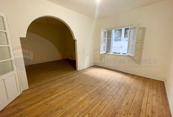 8163447 - Property Image 2