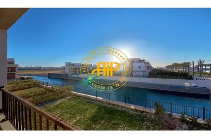 فيلا - 6 غرف نوم - 6 حمامات للبيع في مراسي - سيدي عبد الرحمن - الساحل الشمالي