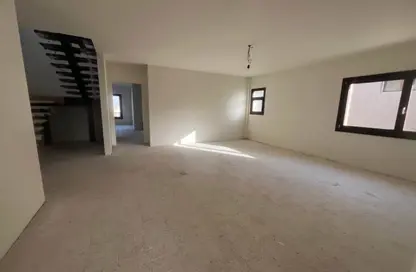 Apartment - 3 Bedrooms - 3 Bathrooms for sale in New Giza - Cairo Alexandria Desert Road - 6 October City - Giza