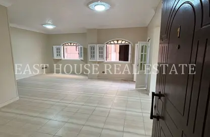 Apartment - 3 Bedrooms - 2 Bathrooms for sale in One Ninety Mall - South Teseen St. - The 5th Settlement - New Cairo City - Cairo