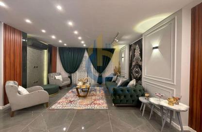 Roof - 3 Bedrooms - 3 Bathrooms for sale in El Yasmeen 1 - El Yasmeen - New Cairo City - Cairo