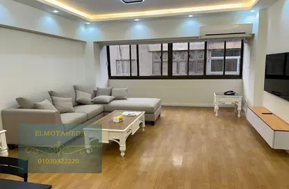 Apartment - 2 Bedrooms - 1 Bathroom for rent in Degla - Hay El Maadi - Cairo