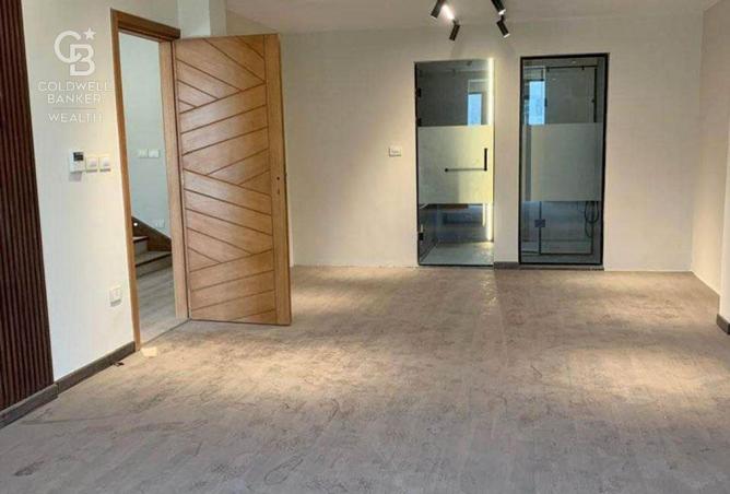 8060268 - Property Image 3