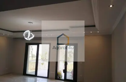 شقة - 3 غرف نوم - 3 حمامات للايجار في 6 ويست - بيفرلي هيلز - كمبوندات الشيخ زايد - الشيخ زايد - الجيزة