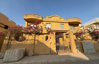 فيلا - 8 غرف نوم - 8 حمامات للبيع في بالم فيلا - طريق الواحات - مدينة 6 أكتوبر - الجيزة