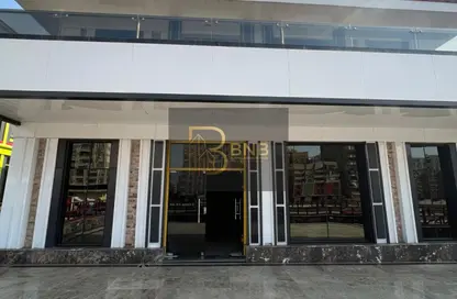 محل تجاري - استوديو - 2 حمامات للايجار في شارع مصطفي النحاس - المنطقة السادسة - مدينة نصر - القاهرة