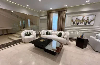 (بنتهاوس  (روف - 4 غرف نوم - 4 حمامات للايجار في غرب الجولف - كمبوندات القطامية - القطامية - مدينة القاهرة الجديدة - القاهرة