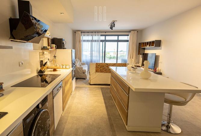 8211640 - Property Image 2