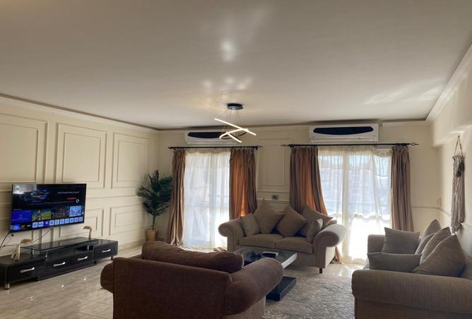 8452107 - Property Image 2