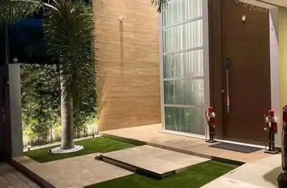 Villa - 5 Bedrooms - 4 Bathrooms for sale in Swan Lake West - 6 October Compounds - 6 October City - Giza