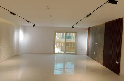 Apartment - 3 Bedrooms - 3 Bathrooms for sale in Lebanon St. - Mohandessin - Giza
