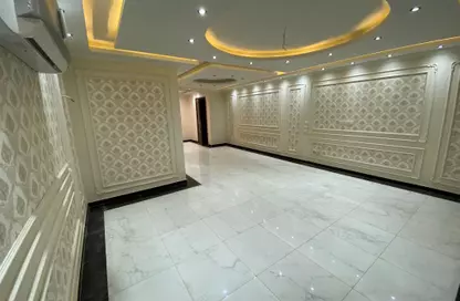 Apartment - 3 Bedrooms - 2 Bathrooms for sale in El Shatby - Hay Wasat - Alexandria