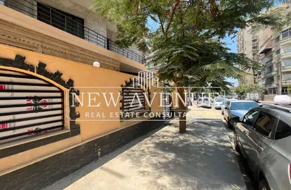 Clinic - Studio - 5 Bathrooms for rent in Al Mahkama St. - El Mahkama Square - El Nozha - Cairo