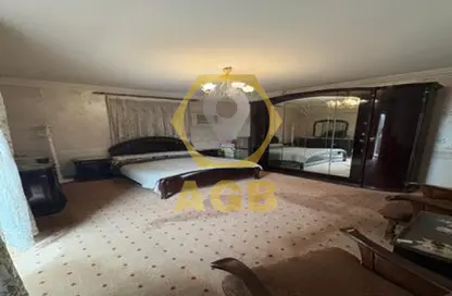 Apartment - 3 Bedrooms - 2 Bathrooms for sale in Abd Al Aziz Fahmy St. - Heliopolis Square - El Nozha - Cairo