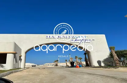Chalet - 3 Bedrooms - 3 Bathrooms for sale in Hacienda West - Ras Al Hekma - North Coast