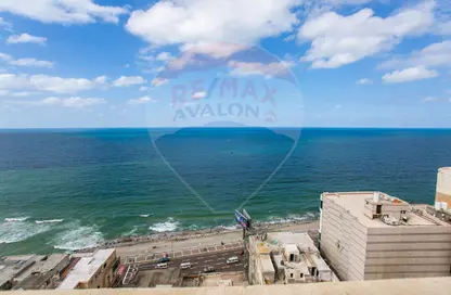 Duplex - 6 Bedrooms - 4 Bathrooms for sale in Camp Chezar - Hay Wasat - Alexandria